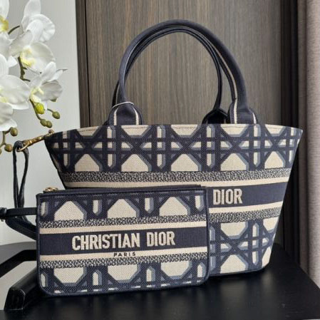 chr1st1an D10r shopping bags